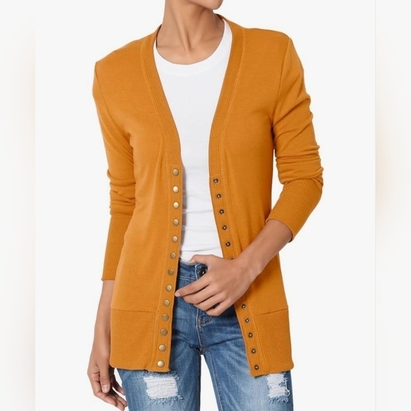 Boutique Sweaters - Clothing Ave. Snap Button Long Sleeve Knit Midi Cardigan Small